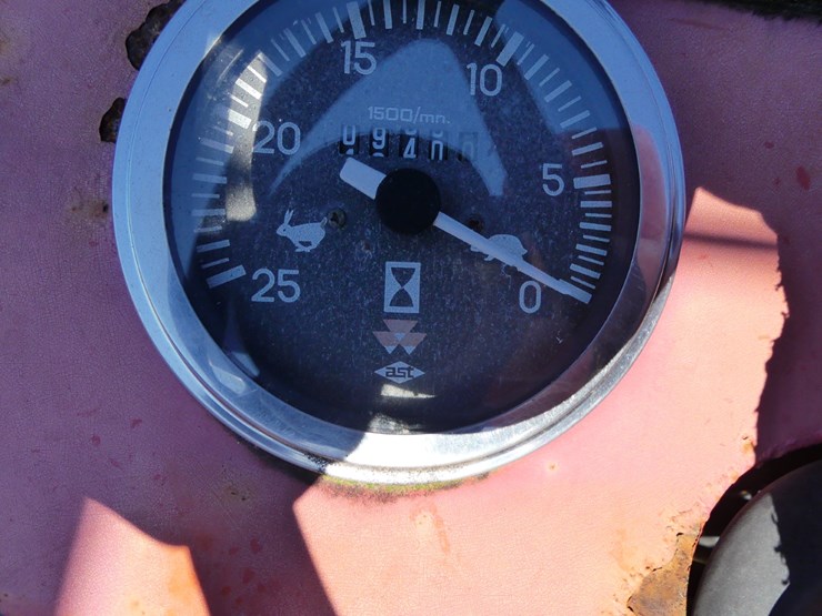 massey-ferguson-240-image-13