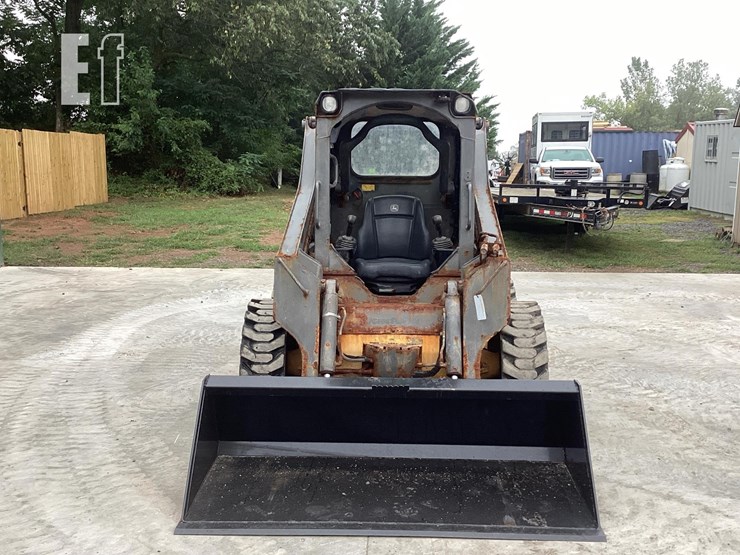 2019-deere-318g-image-7