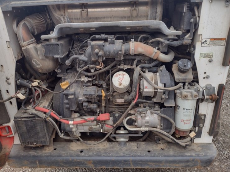 22-bobcat-t770-image-38