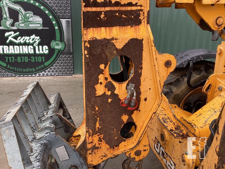 2017-jcb-512-56-image-11