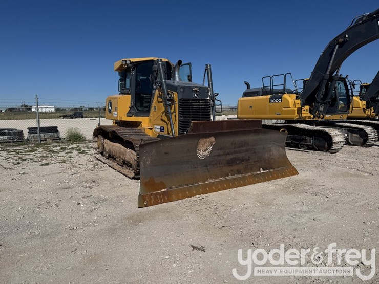 2019-deere-850l-lgp-image-4