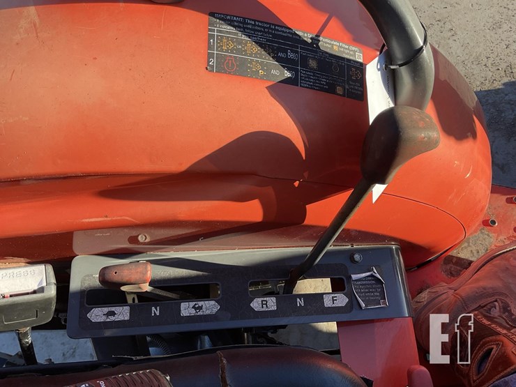 2016-kubota-l3301d-image-15