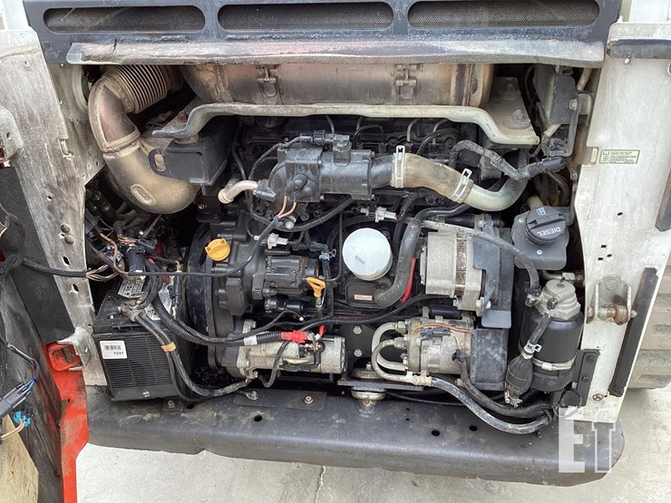 2020-bobcat-t770-image-13