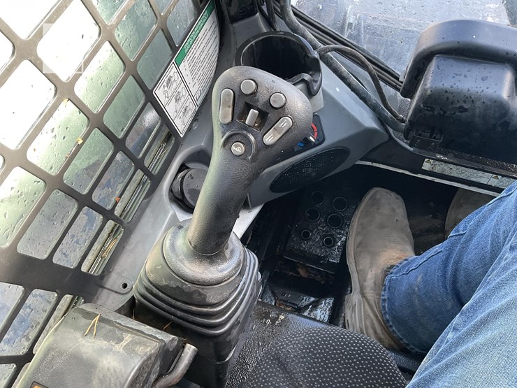 2021-bobcat-s850-image-13