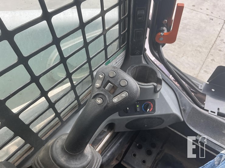 2019-bobcat-t590-image-17