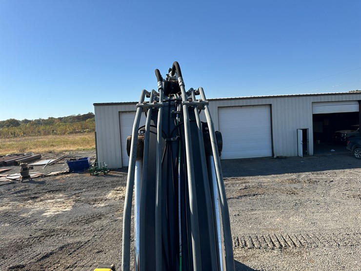 #32824-•-volvo-ec160e-crawler-excavator-w/hydraulic-thumb-image-78