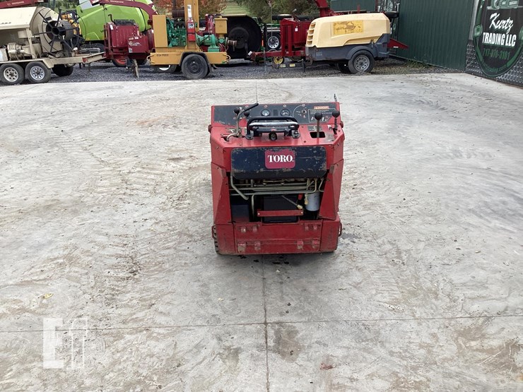 2010-toro-dingo-tx420-image-3