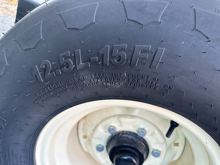 #32832-•-adams-500gal-water-trailer-image-8