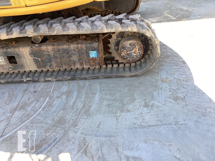 2020-deere-35g-image-12