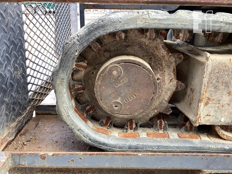 2013-ihi-9nx2-image-12