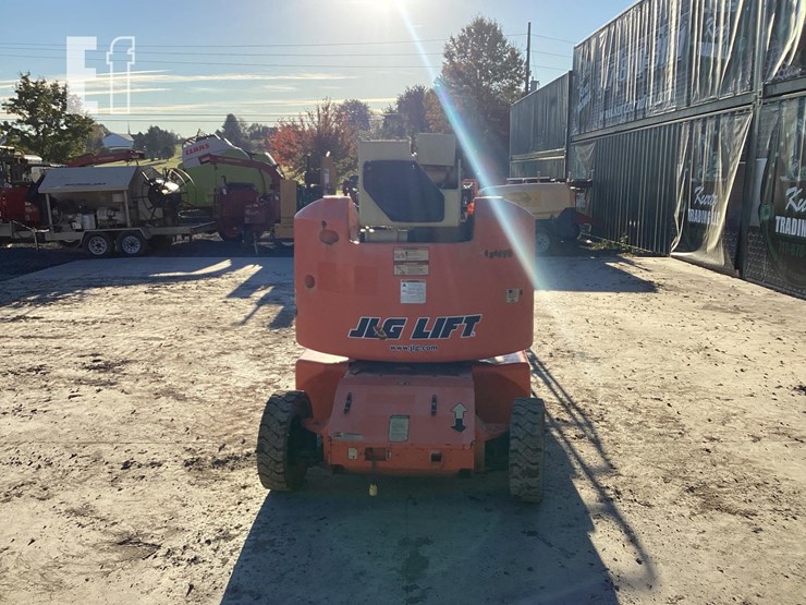 2008-jlg-e400ajpn-image-3