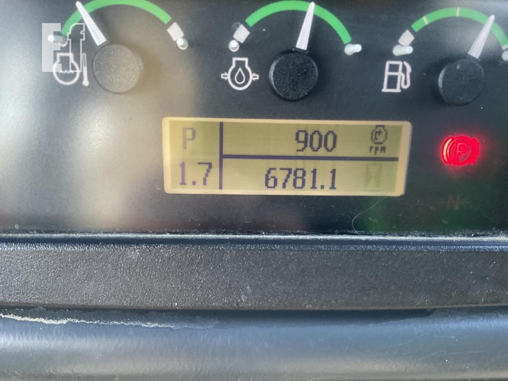 2012-deere-850k-image-22