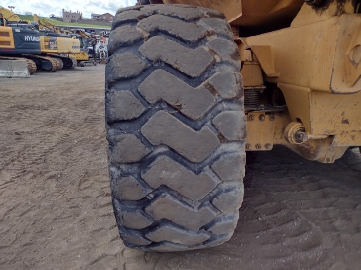 2003-volvo-a40d-image-20