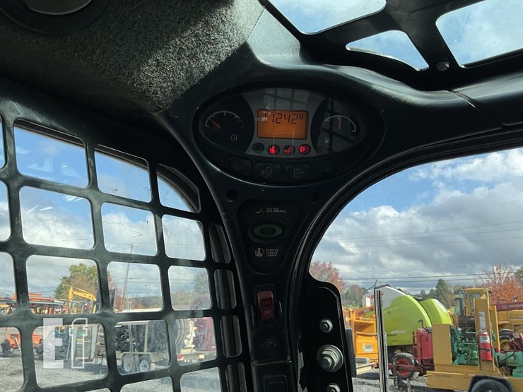 2017-bobcat-s570-image-17