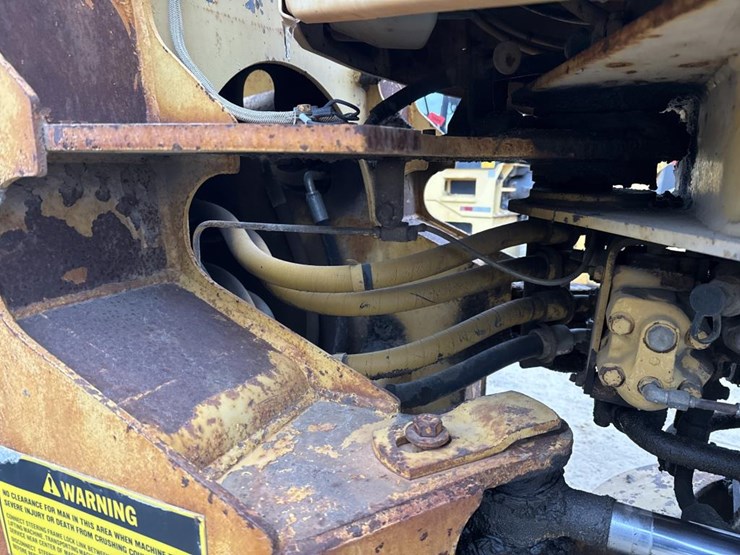 1988-caterpillar-936e-image-34