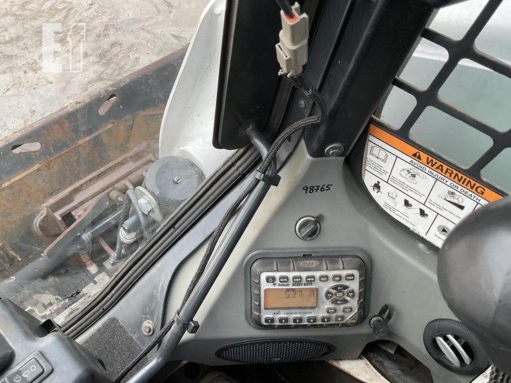 2019-bobcat-s650-image-15