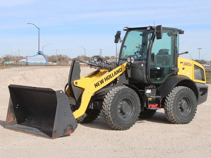 2021-new-holland-w80c-image-1