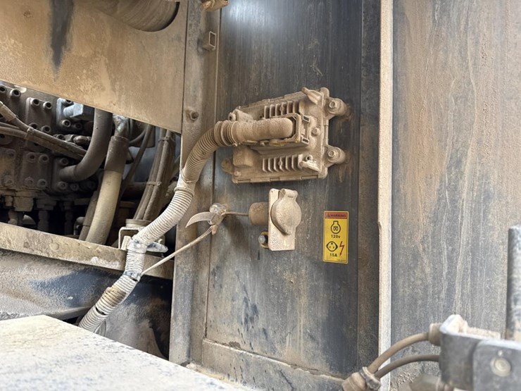 #1881-•-2020-volvo-ec480e-excavator-image-38