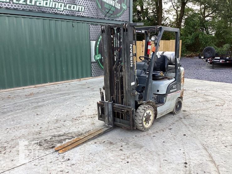 2010-nissan-mcpl02a25lv-image-8