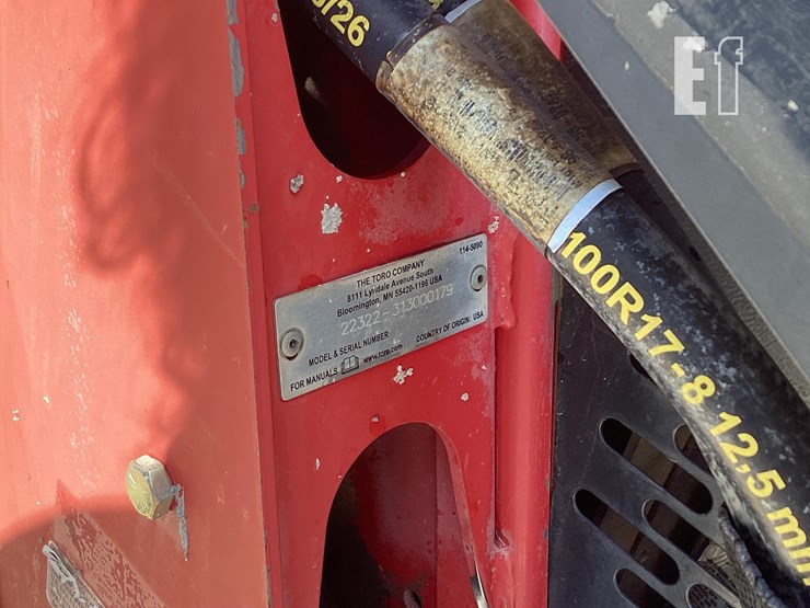 2014-toro-dingo-tx427w-image-15