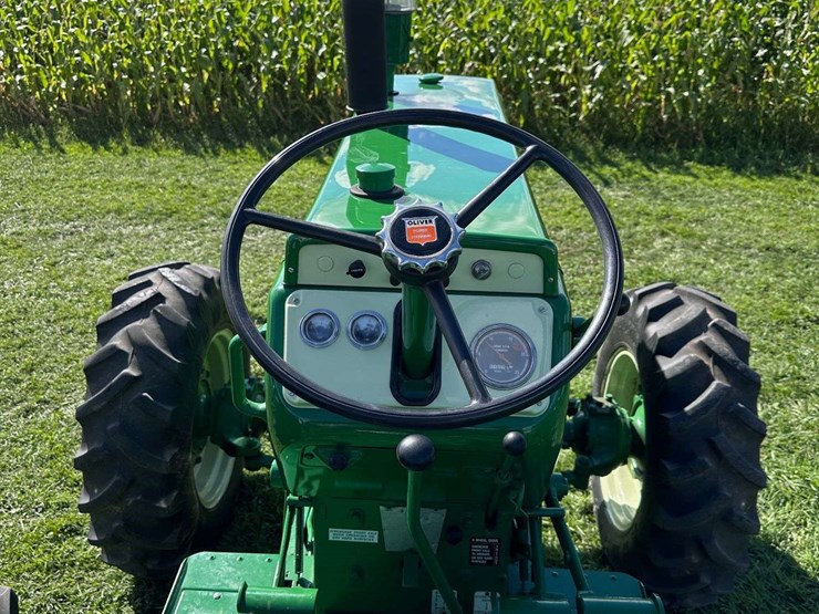 oliver-1600-image-22