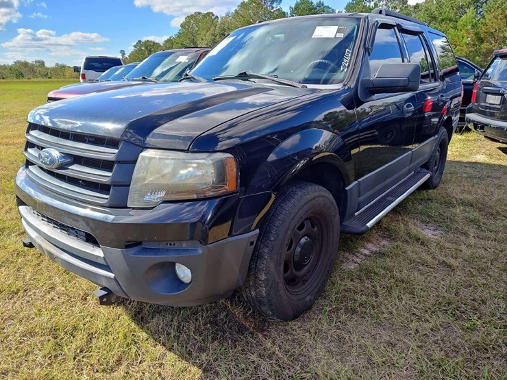 2016-ford-expedition-image-1