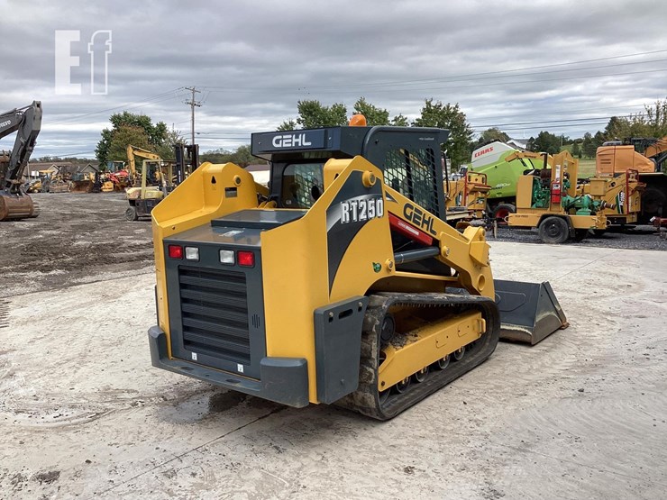 2014-gehl-rt250-image-4