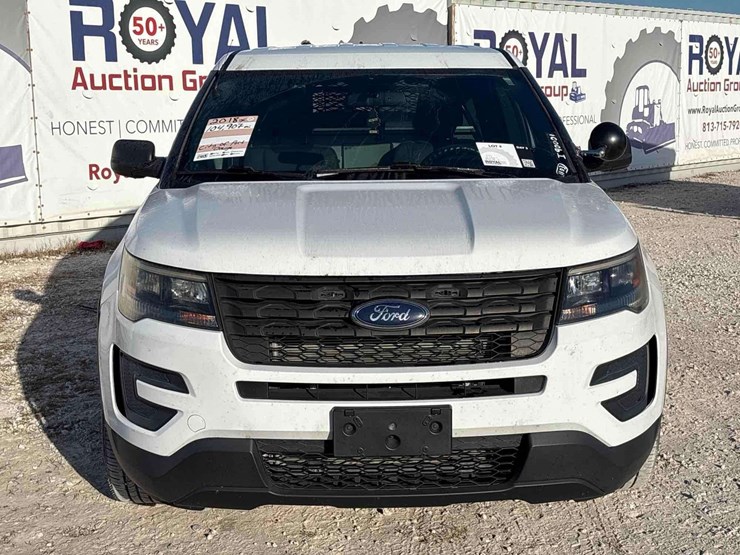 2018-ford-explorer-image-27