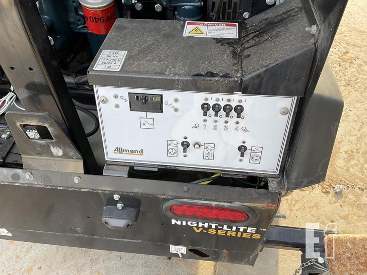 2019-allmand-bros-night-lite-v-series-image-10