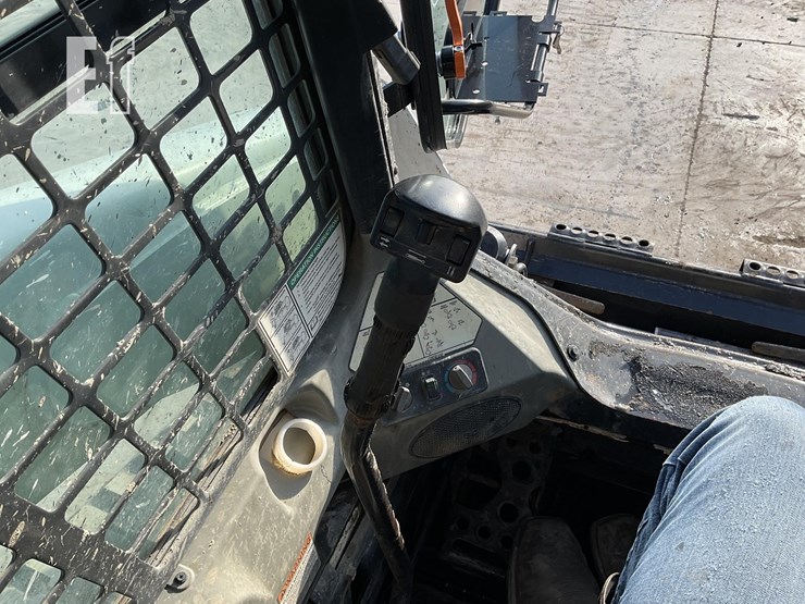 2014-bobcat-t650-image-15