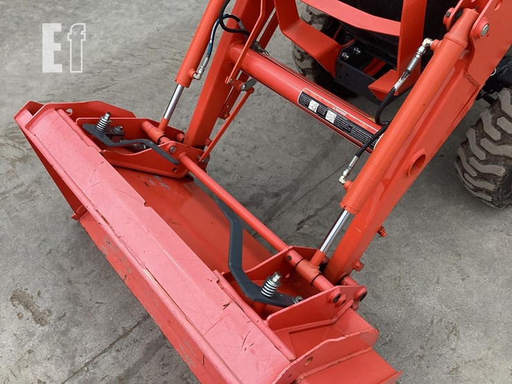 2022-kubota-lx2610-image-10