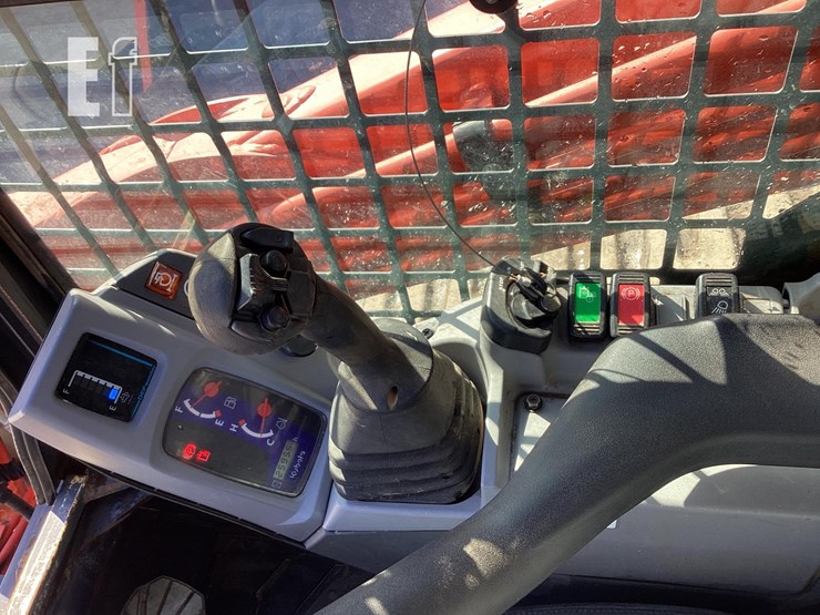 2019-kubota-svl95-2s-image-16