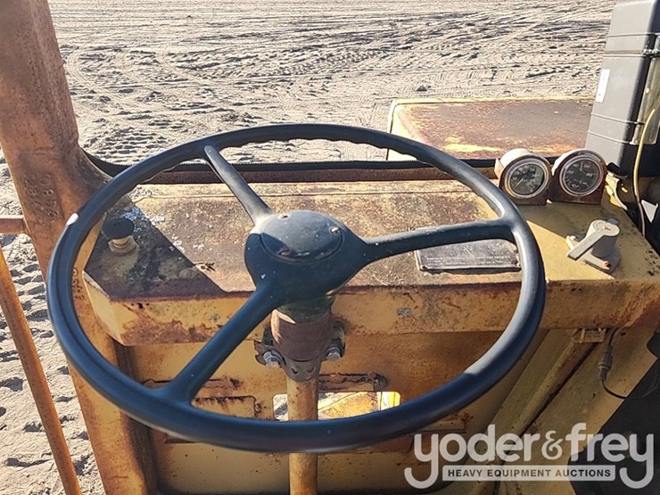 1990-caterpillar-613c-image-34