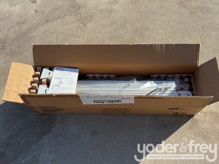 unused-150-watt-led-warehouse-lights-c/w-motion-sensor-image-2