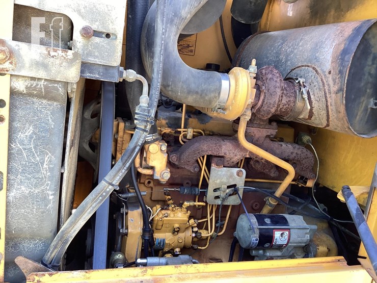 2002-deere-tc44h-image-12