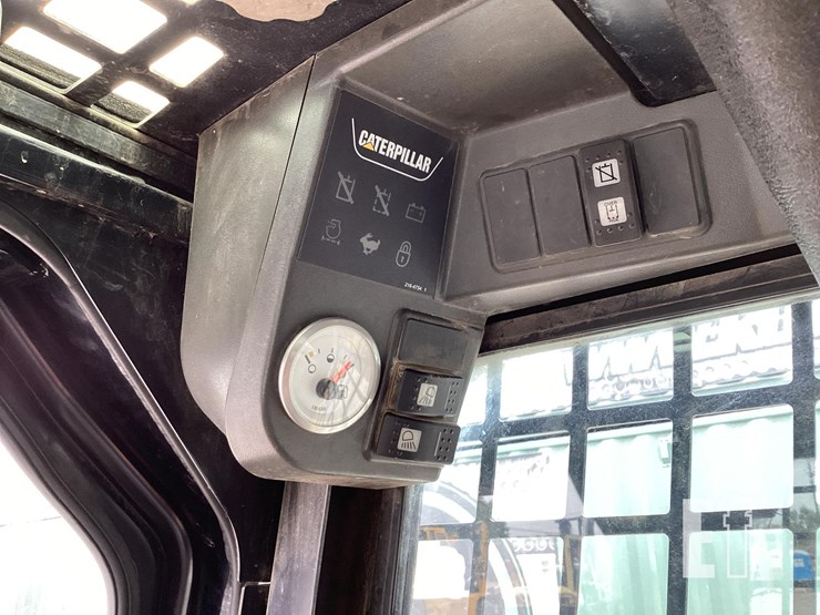 2004-caterpillar-277b-image-17