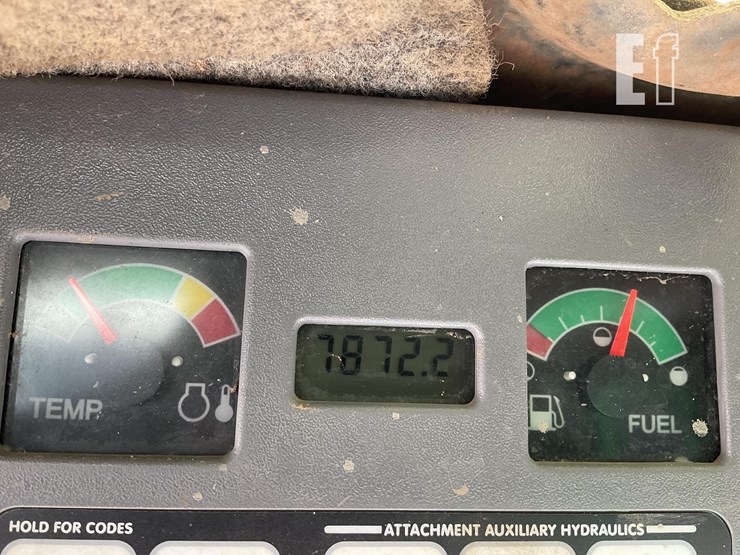 2005-bobcat-t300-image-19