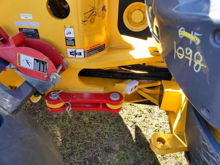 2021-deere-204l-image-15