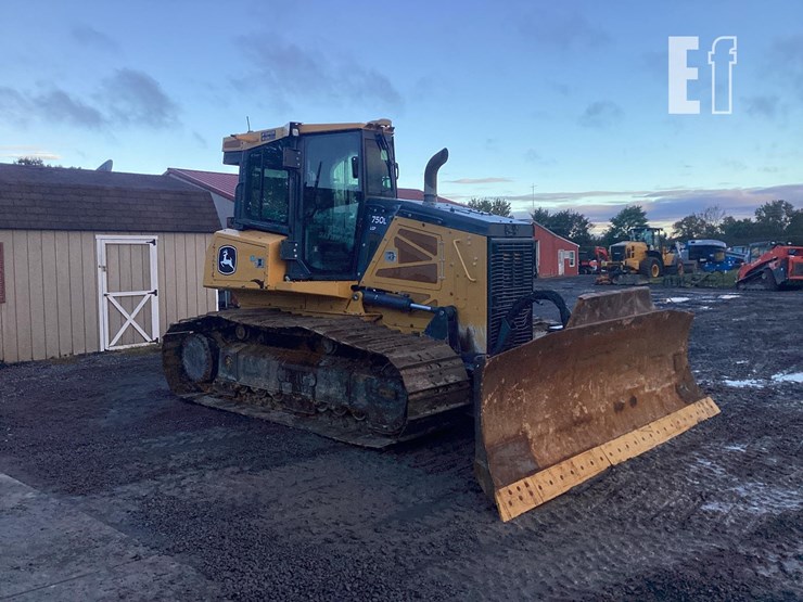 2021-deere-750l-image-6