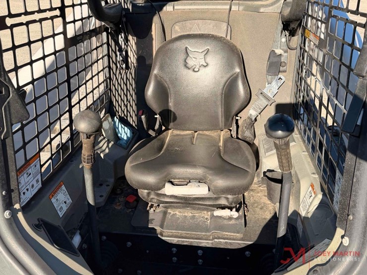 2022-bobcat-t770-image-10