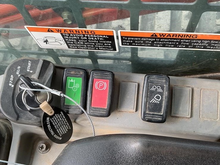 2021-kubota-svl97-2-image-18