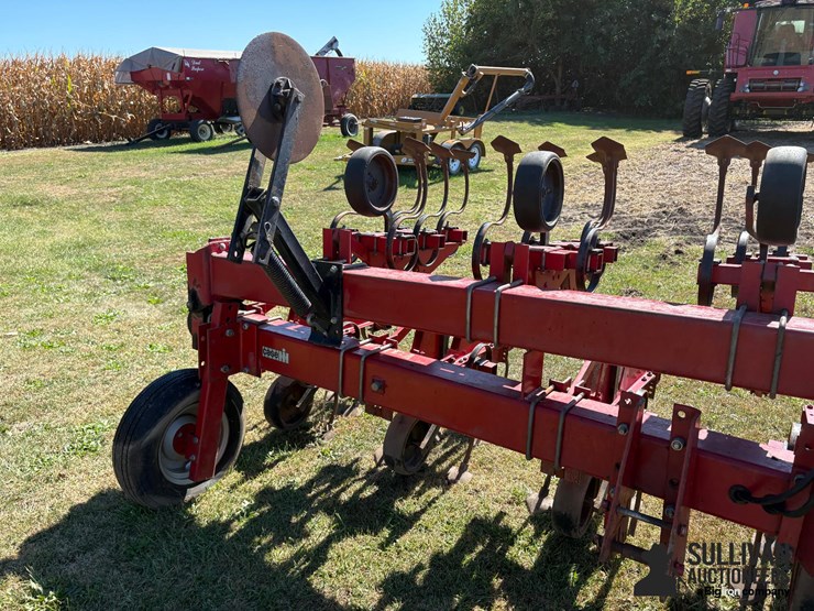 case-ih-183-image-10