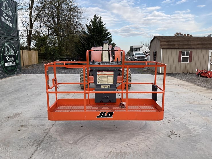 2008-jlg-600s-image-7