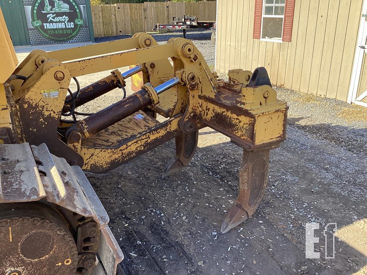 2014-deere-850k-wlt-image-11