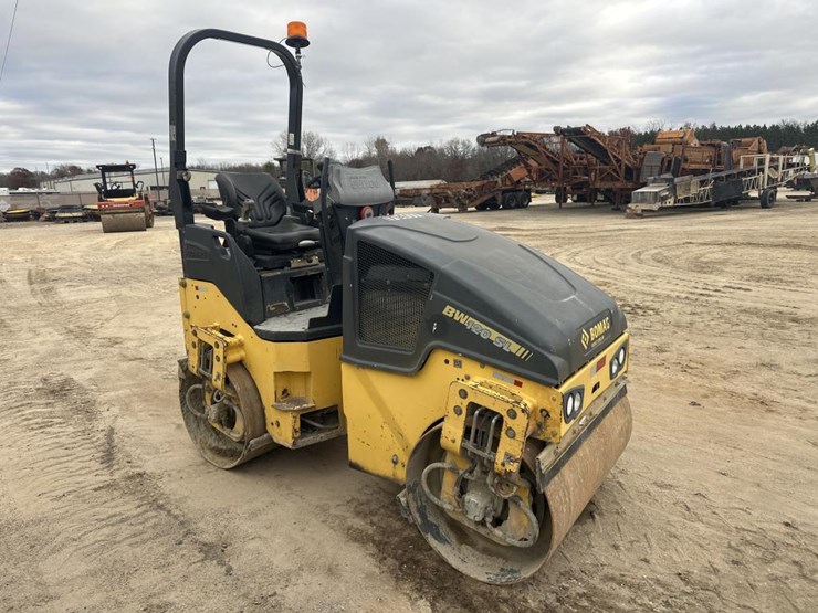 2015-bomag-bw120-image-7
