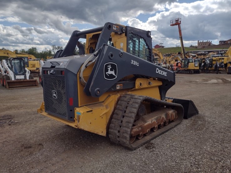 deere-331g-image-39