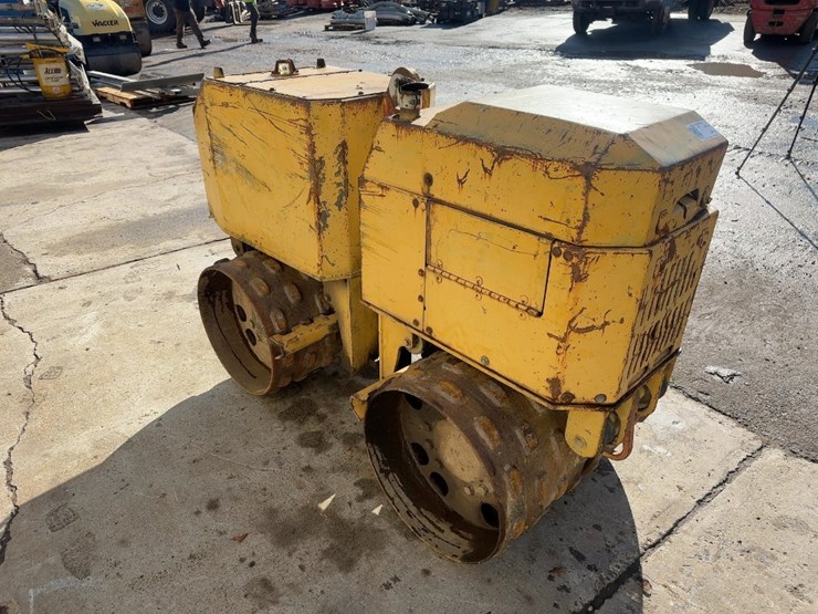 wacker-neuson-articulated-vibratory-trench-compactor-image-6