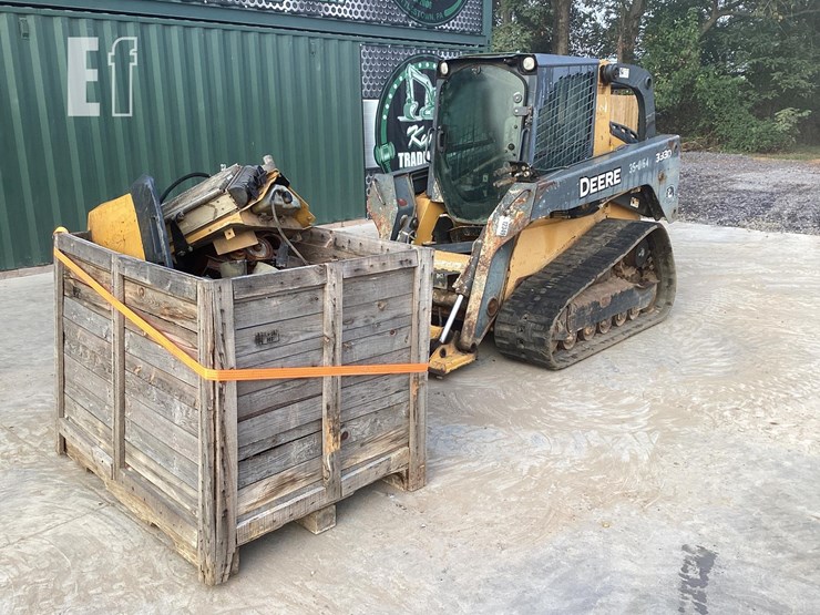 2010-deere-333d-image-8