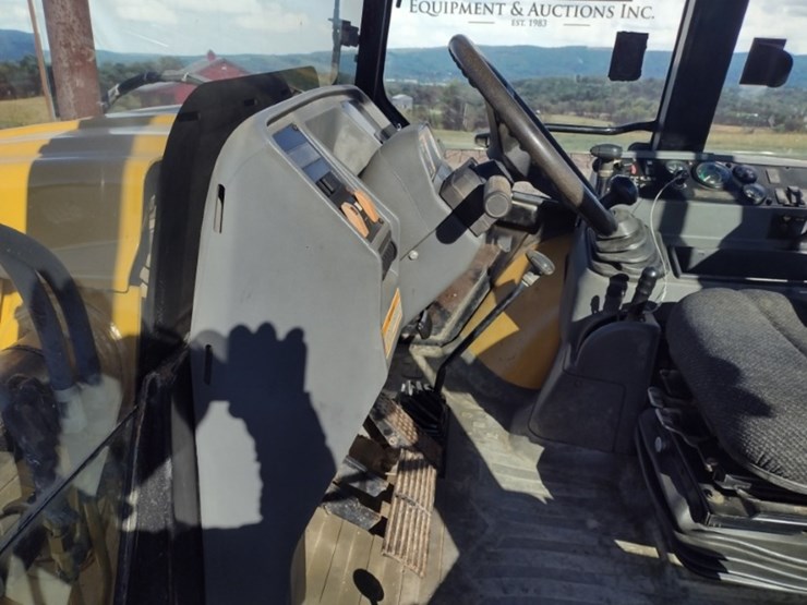 caterpillar-426c-image-13