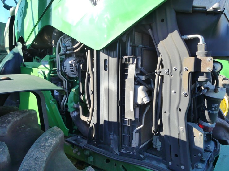 2021-john-deere-6195r-image-12